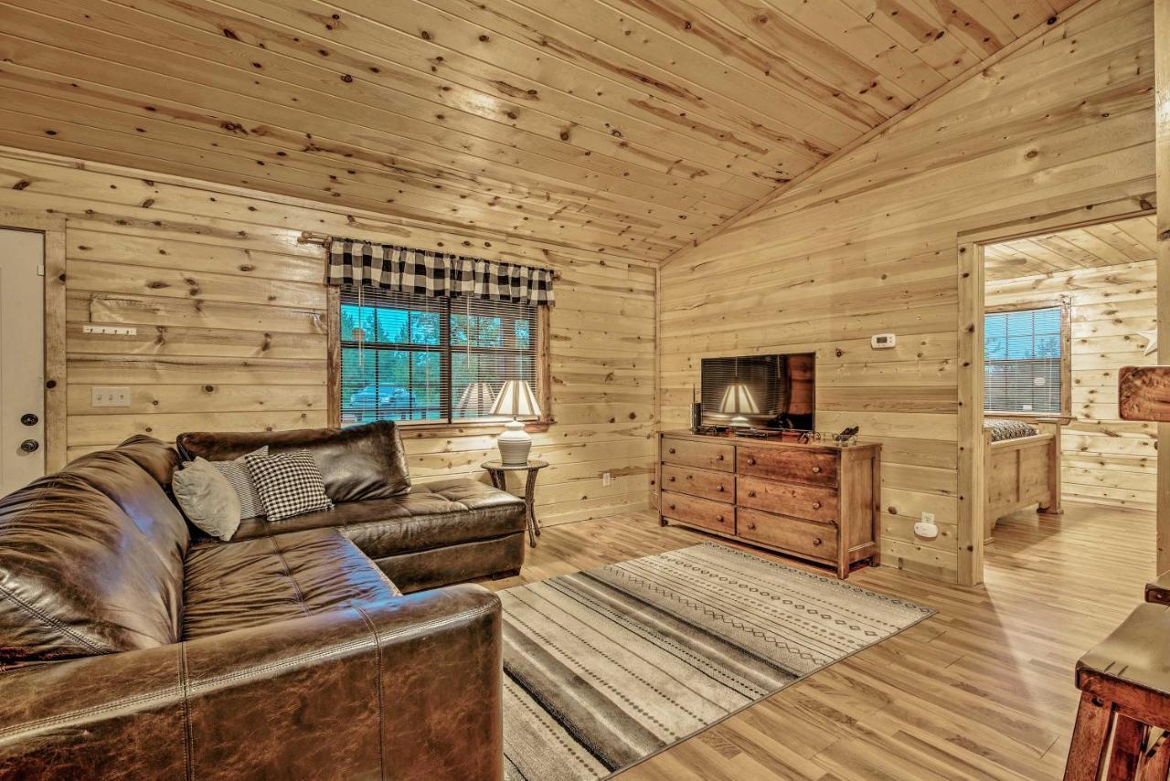 Broken Bow Starlight Cabin With Private Hot Tub! Extérieur photo