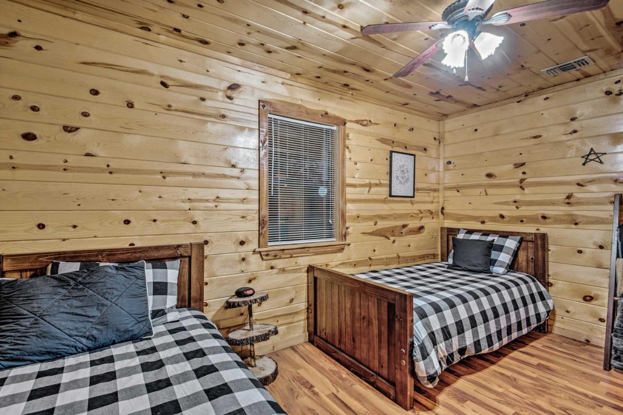Broken Bow Starlight Cabin With Private Hot Tub! Extérieur photo