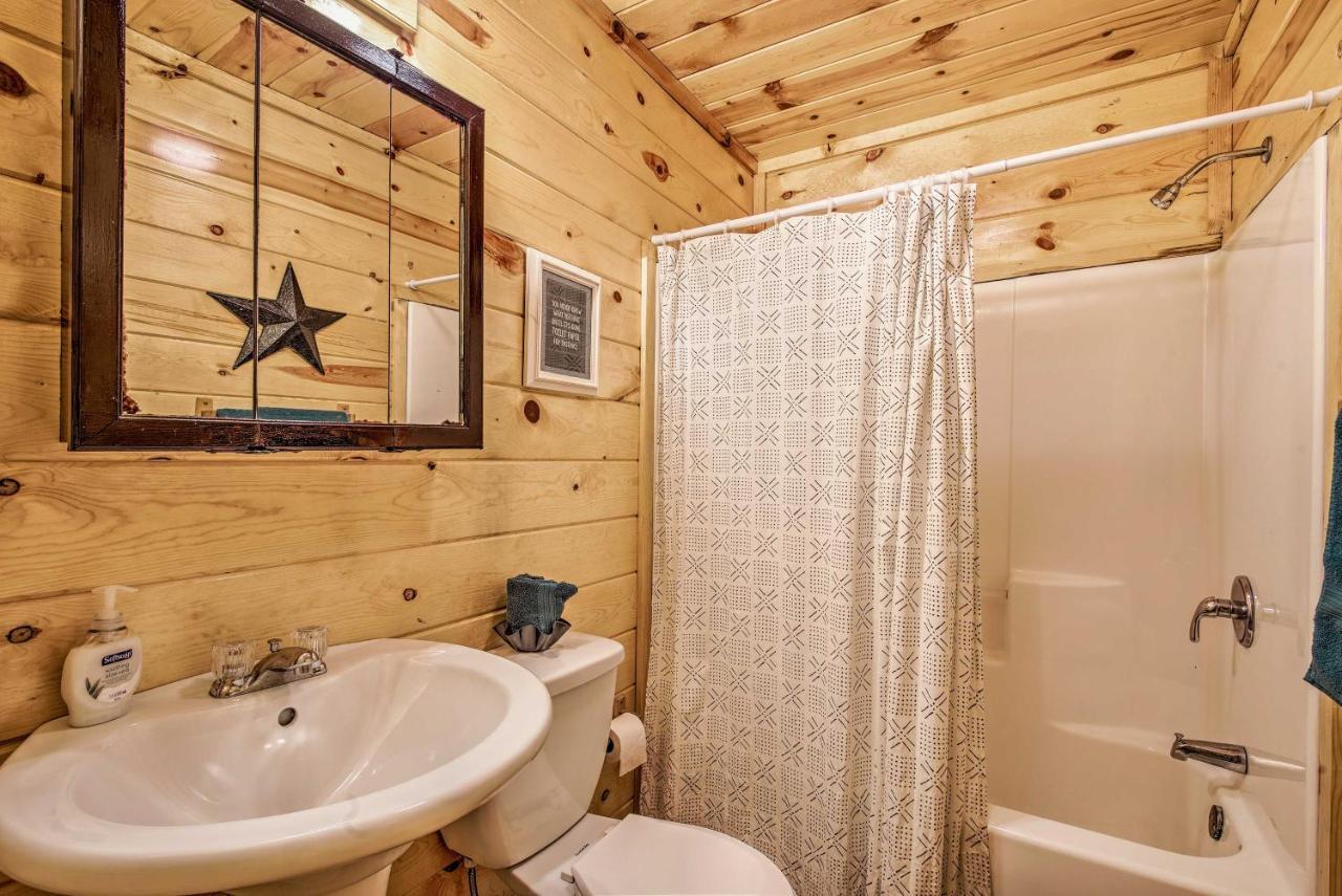 Broken Bow Starlight Cabin With Private Hot Tub! Extérieur photo
